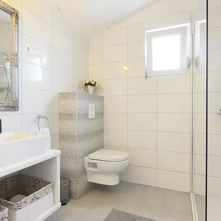 아파트 Mia 비빈제